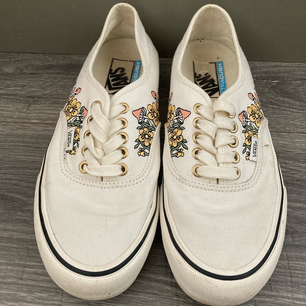 Embroidered van’s authentic with mushrooms